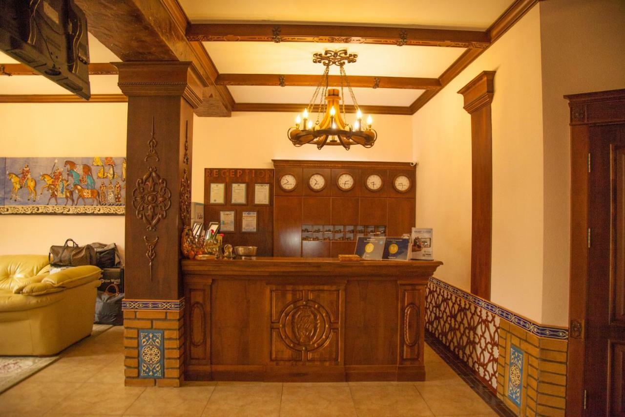 Platan Hotel Samarkand Exterior photo